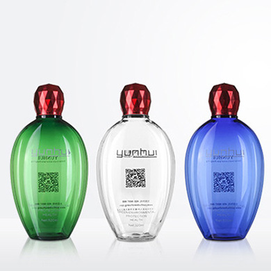 Application of plastic bottles on cosmetics packaging